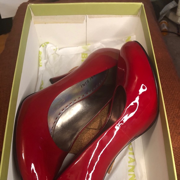 ♥️Gianni Bini Ferrari Red High Heels -Never Worn♥️ - Picture 14 of 14